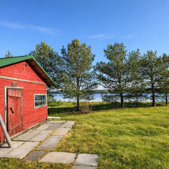 Дом у oзepа в Кpошнозеро , Республика Карелия