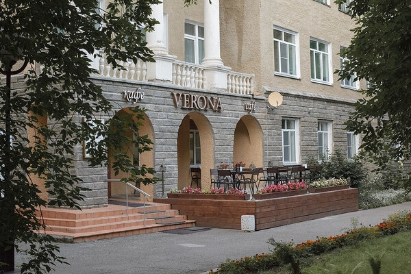 Внешний вид. Кафе "Verona"