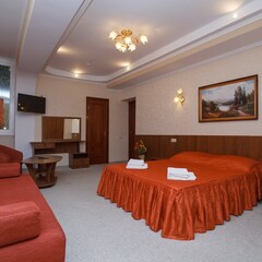 Отель Вилла Ренессанс, Алушта, Крым
