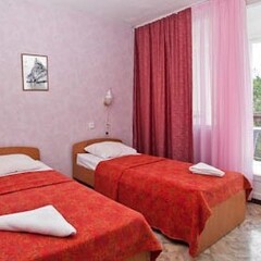 База отдыха Happy Hotel, Ялта, Крым