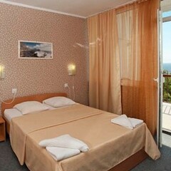 База отдыха Happy Hotel, Ялта, Крым